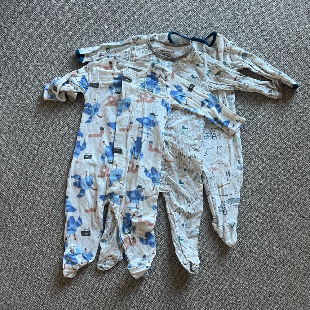 Magnetic Me Blue and Cream Patterned Footies (3-6 months)